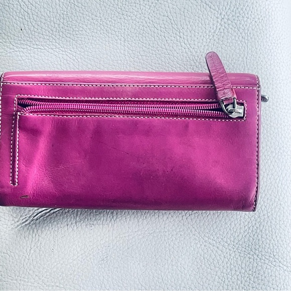 VISCONTI LEATHER MAIVE FUSCHIA PURPLE BIFOLD ZIPPED WALLET - Picture 16 of 16